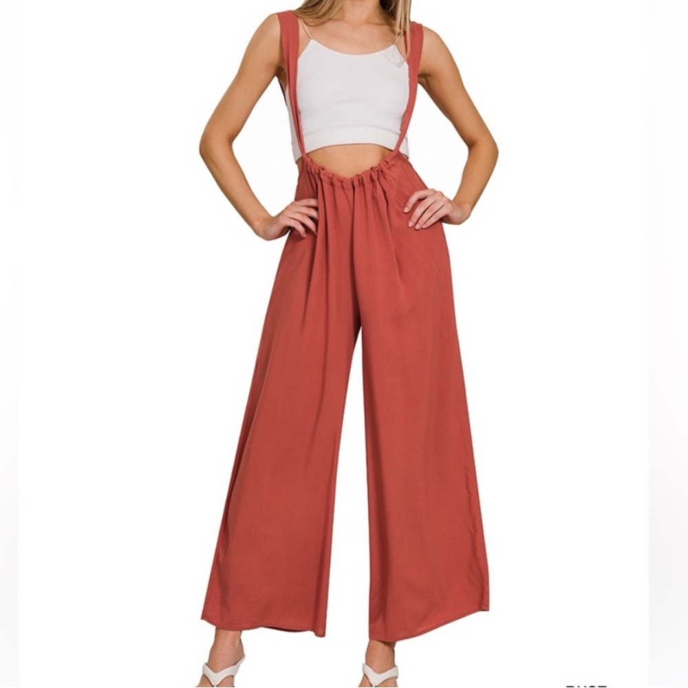 🟠NWT ZENANA Wide Leg Tie Back Suspender Jumpsuit with Pockets in Rust
